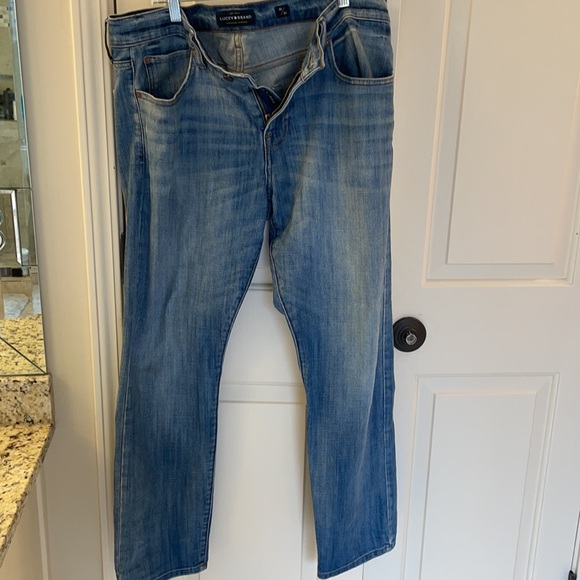 EUC LUCKY BRAND DENIM 36/30 - Picture 2 of 6